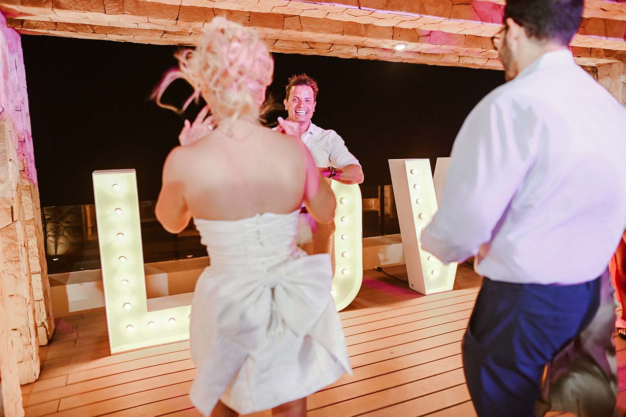 Destination-Wedding-Mhia-and-Mitchell-Hotel-Royalton-Riviera-Cancun-960